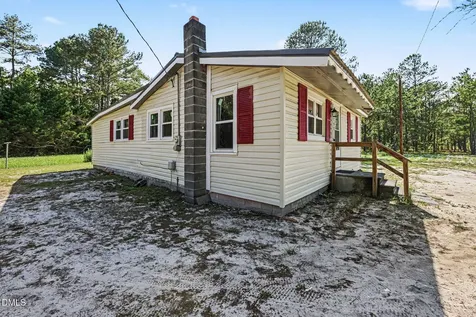 3566 Sanderosa Road Fayetteville NC 28312