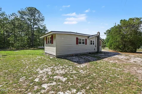 3566 Sanderosa Road Fayetteville NC 28312