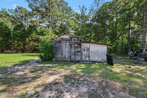 3566 Sanderosa Road Fayetteville NC 28312