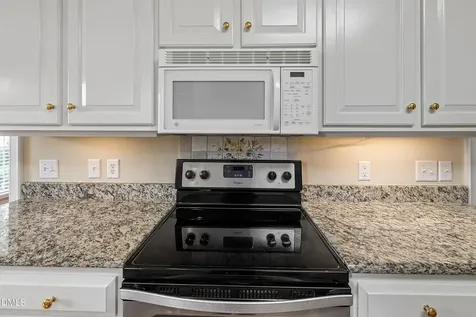 9356 Wakefields Oak Grove Drive Zebulon NC 27597