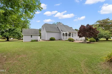 9356 Wakefields Oak Grove Drive Zebulon NC 27597