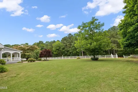 9356 Wakefields Oak Grove Drive Zebulon NC 27597