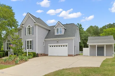 9356 Wakefields Oak Grove Drive Zebulon NC 27597