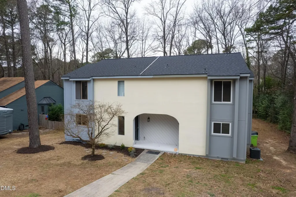 6001 Applewood Lane Raleigh NC 27609