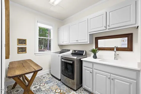206 W Jules Verne Way Cary NC 27511