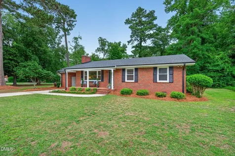 902 W Pearsall Street Dunn NC 28334