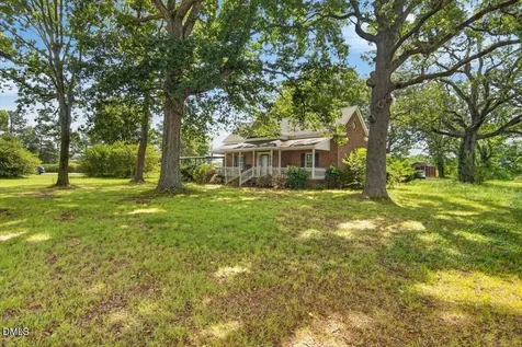 3916 U.s. 401 Highway N Louisburg NC 27549