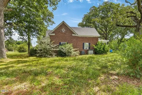 3916 U.s. 401 Highway N Louisburg NC 27549