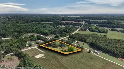 3916 U.s. 401 Highway N Louisburg NC 27549