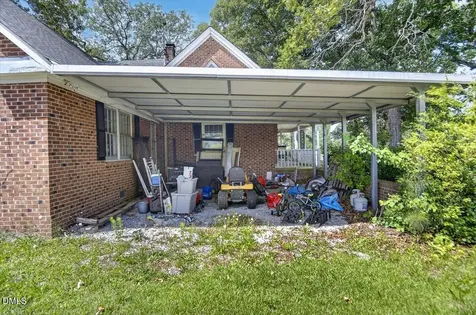 3916 U.s. 401 Highway N Louisburg NC 27549