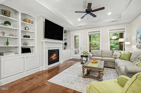 158 Glenpark Place Cary NC 27511
