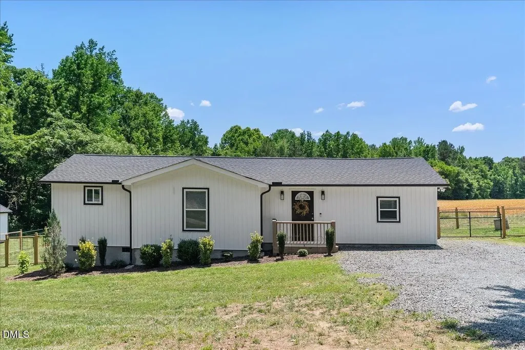 4004 Old Nc 75 Stem NC 27581