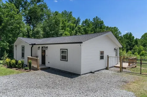 4004 Old Nc 75 Stem NC 27581