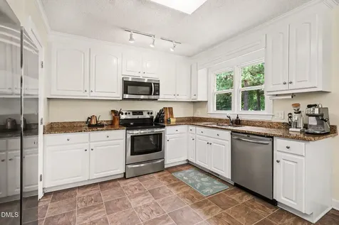 1607 Munroe Lane Goldsboro NC 27534