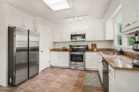 1607 Munroe Lane Goldsboro NC 27534