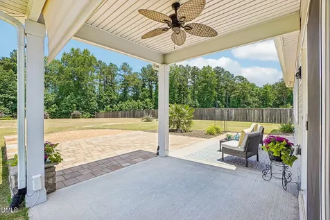121 Rawls Meadow Fuquay Varina NC 27526