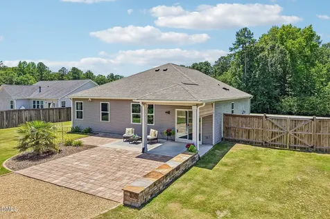 121 Rawls Meadow Fuquay Varina NC 27526