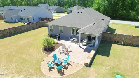 121 Rawls Meadow Fuquay Varina NC 27526