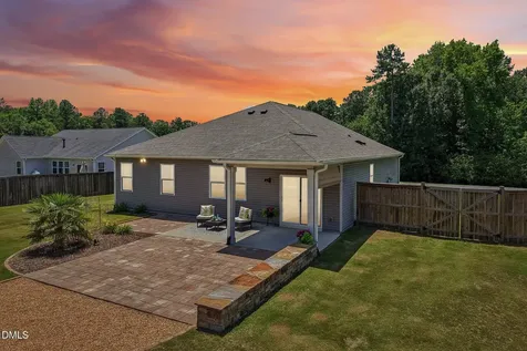 121 Rawls Meadow Fuquay Varina NC 27526