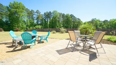 121 Rawls Meadow Fuquay Varina NC 27526