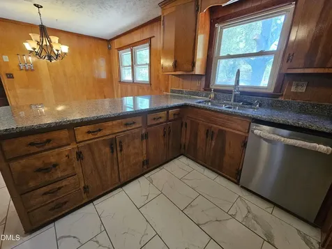 4603 Rosehill Road Fayetteville NC 28311