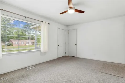 606 E Fremont Street Kenly NC 27542