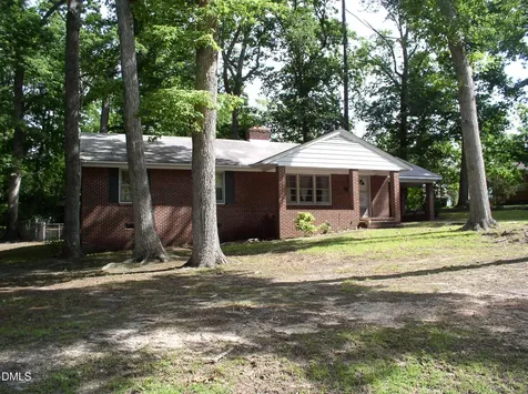 1820 S Garnett Street Extension Henderson NC 27536