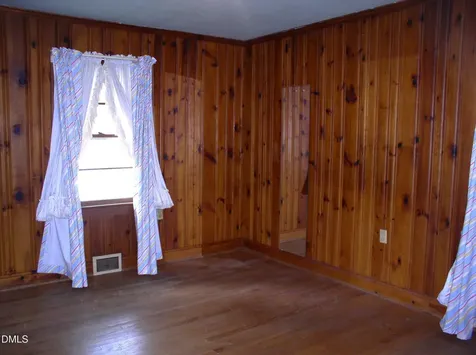 1820 S Garnett Street Extension Henderson NC 27536