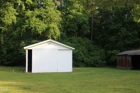 427 Wilson Road Lucama NC 27851