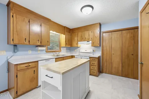6605 Willow Chase Drive Willow Springs NC 27592