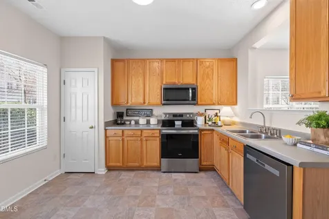 101 Graystar Road Apex NC 27502