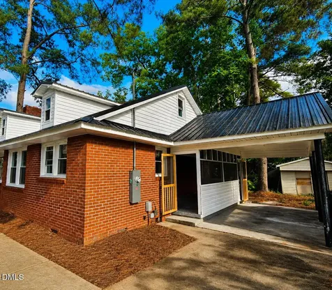 1018 E 9th Street Lumberton NC 28358