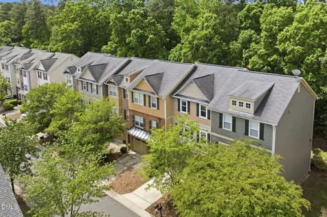 302 Linden Park Lane Cary NC 27519
