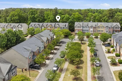 302 Linden Park Lane Cary NC 27519