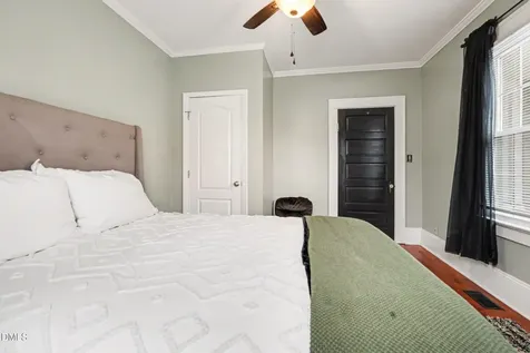 423 E Edinborough Avenue Raeford NC 28376