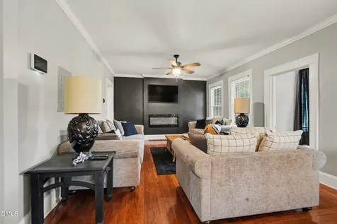 423 E Edinborough Avenue Raeford NC 28376