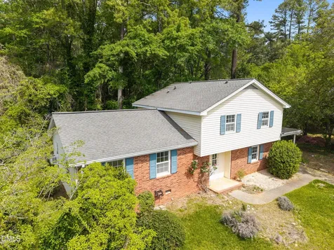 2204 Hillock Drive Raleigh NC 27612