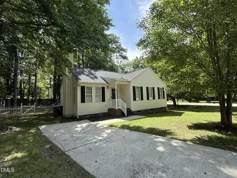 325 Wolfbridge Road Holly Springs NC 27540