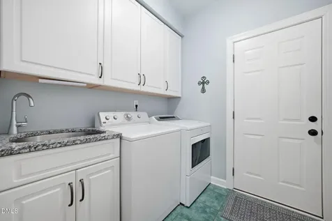 5805 Valley Mist Court Raleigh NC 27613