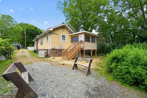 512 Atwater Street Burlington NC 27215