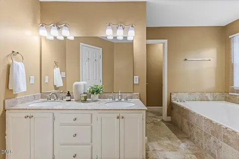 2044 Muirfield Village Way Raleigh NC 27604