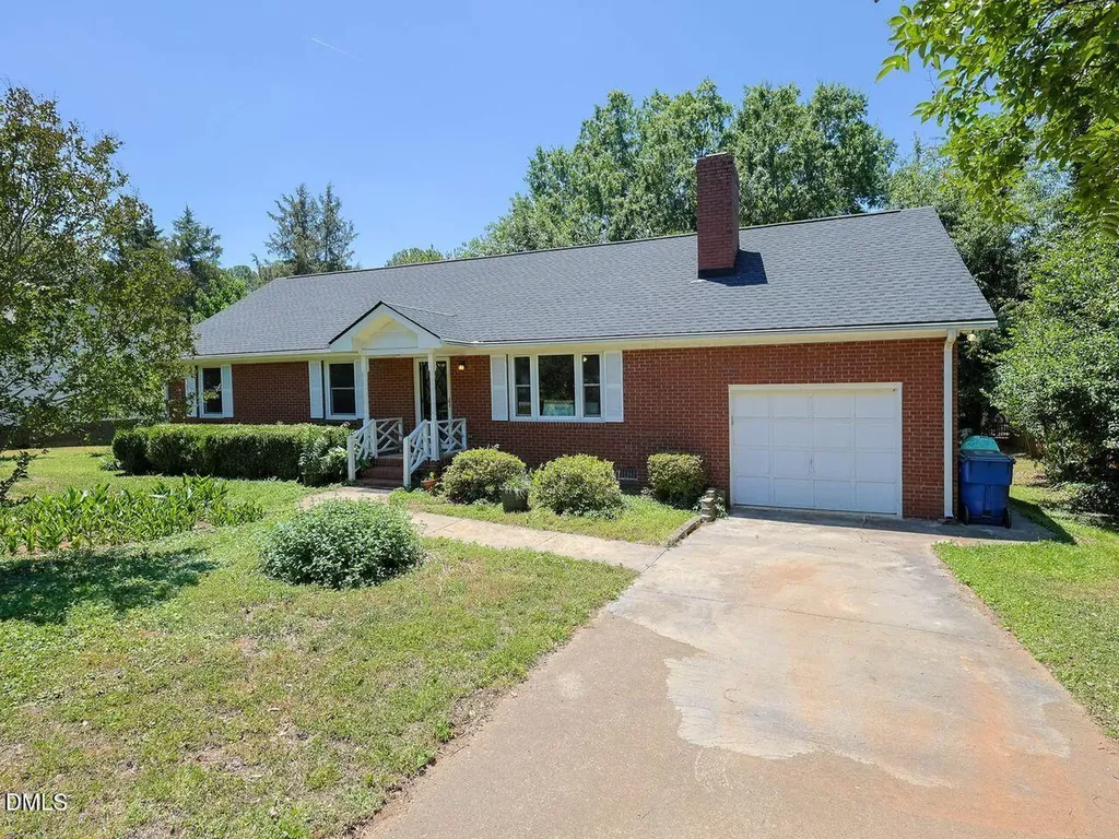 6113 Iris Drive Raleigh NC 27612
