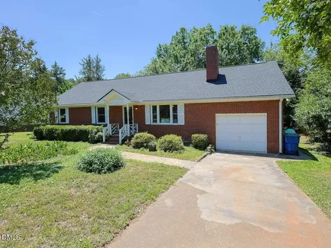 6113 Iris Drive Raleigh NC 27612