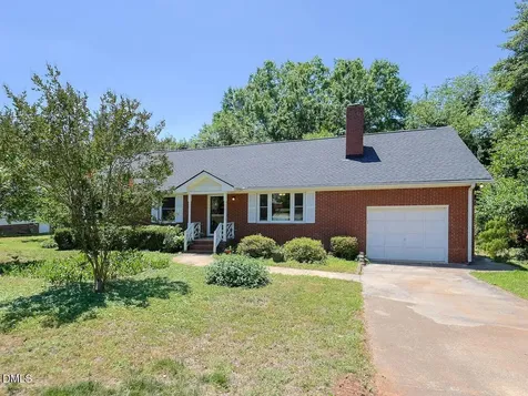 6113 Iris Drive Raleigh NC 27612