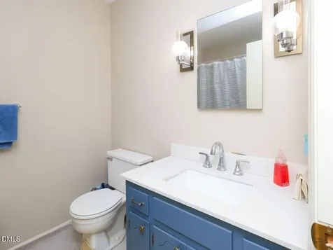 6113 Iris Drive Raleigh NC 27612