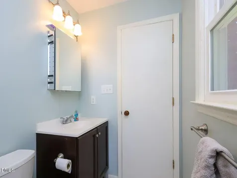 6113 Iris Drive Raleigh NC 27612