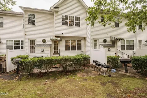 184 Grande Meadow Way Cary NC 27513