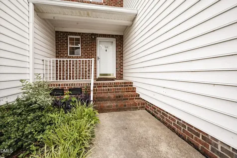184 Grande Meadow Way Cary NC 27513