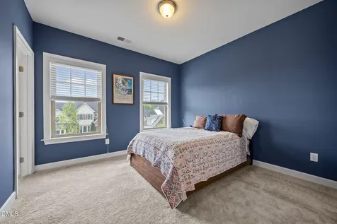 8512 Broderick Place Cary NC 27519