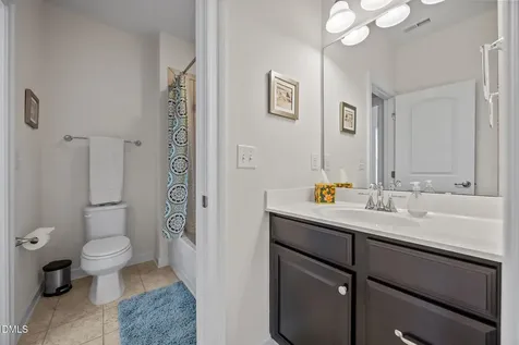 8512 Broderick Place Cary NC 27519